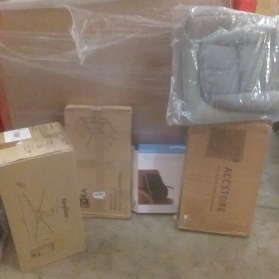 PALLET OF ASSORTED ITEMS INCLUDING CEILING FAN, COFFEE TABLE, BACK CUSHION, FABRIC WARDROBE
