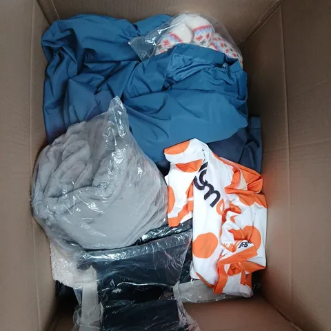 LARGE BOX OF APPROXIMATELY 20 ASSORTED CLOTHING ITEMS IN VARIOUS SIZES, STYLES AND COLOUR