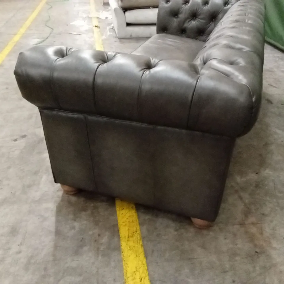 QUALITY DESIGNER LARGE 3 SEATER LEATHER CHESTERFIELD SOFA