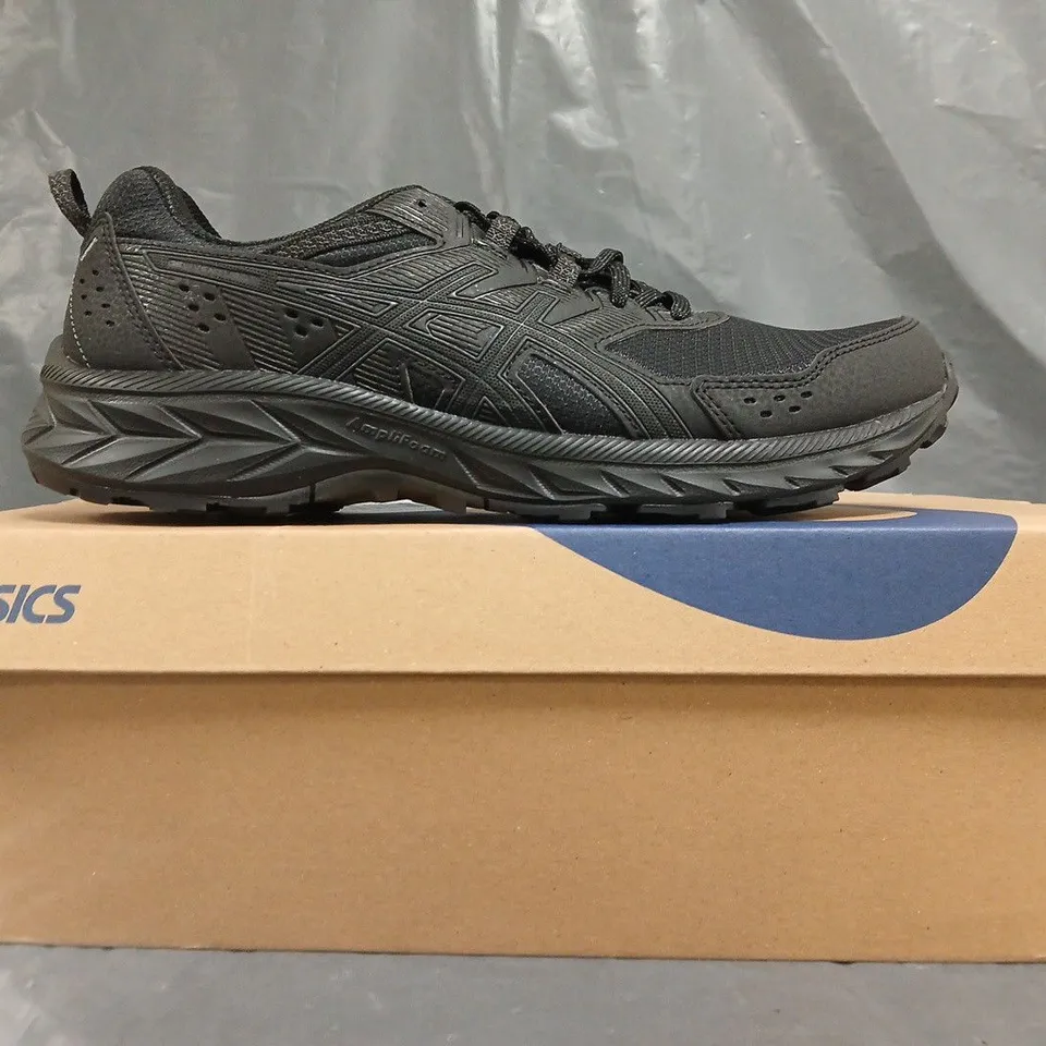 BOXED PAIR OF ASICS GEL-VENTURE 9 SHOES IN BLACK SIZE UK 9