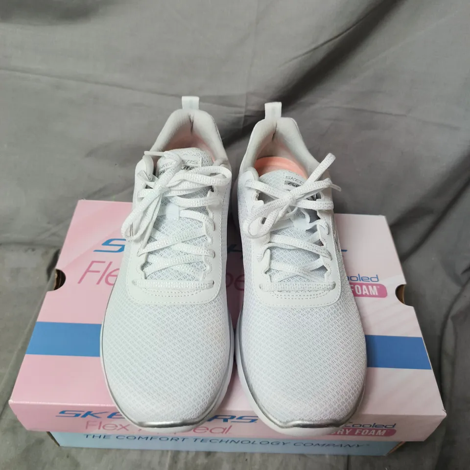 BOXED PAIR OF SKECHERS MEMORY FOAM TRAINERS IN WHITE - UK SIZE 6