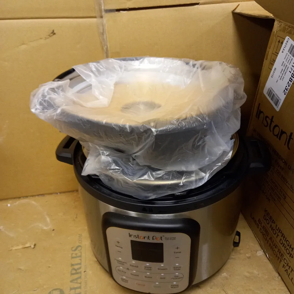 INSTANT POT DUO CRISP AIR FRYER MULTICOOKER