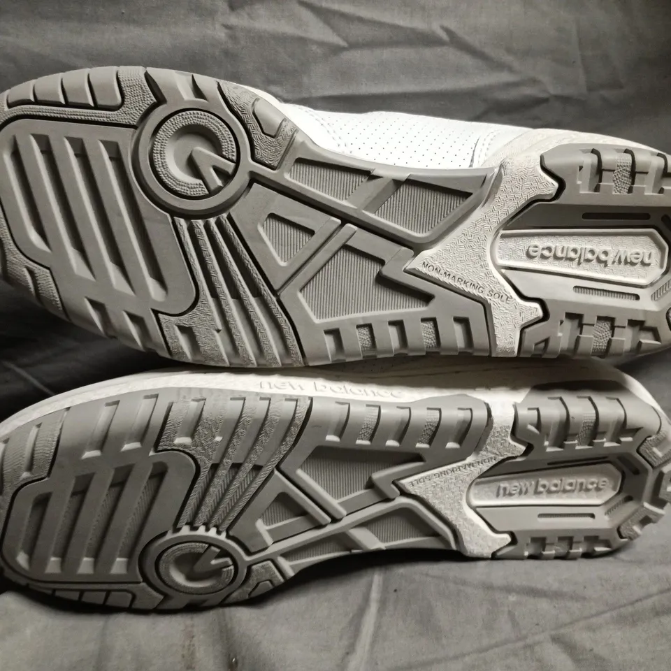 NEW BALANCE 550 TRAINERS IN WHITE - UK 6.5