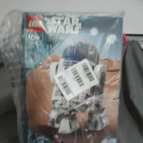 BOXED LEGO STAR WARS R2-D2 - 75379