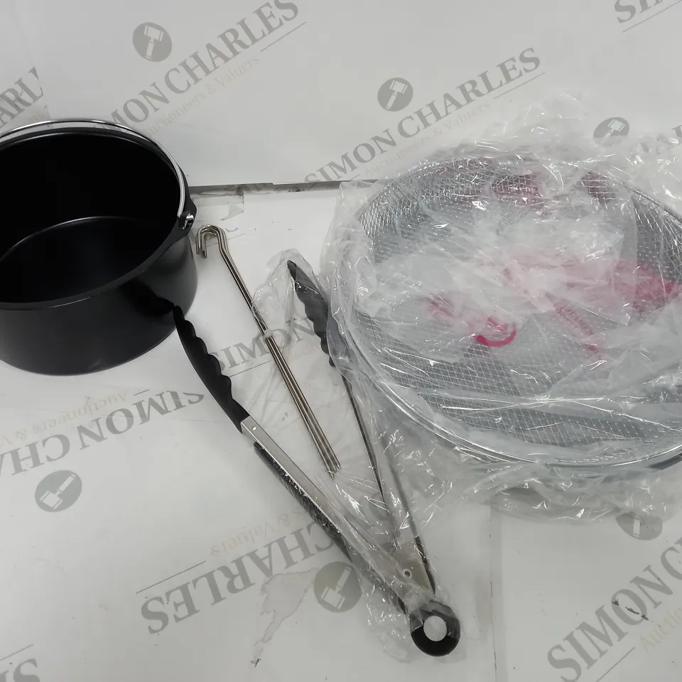 BOXED DESIGNER KITCHEN ACCESSORY KIT