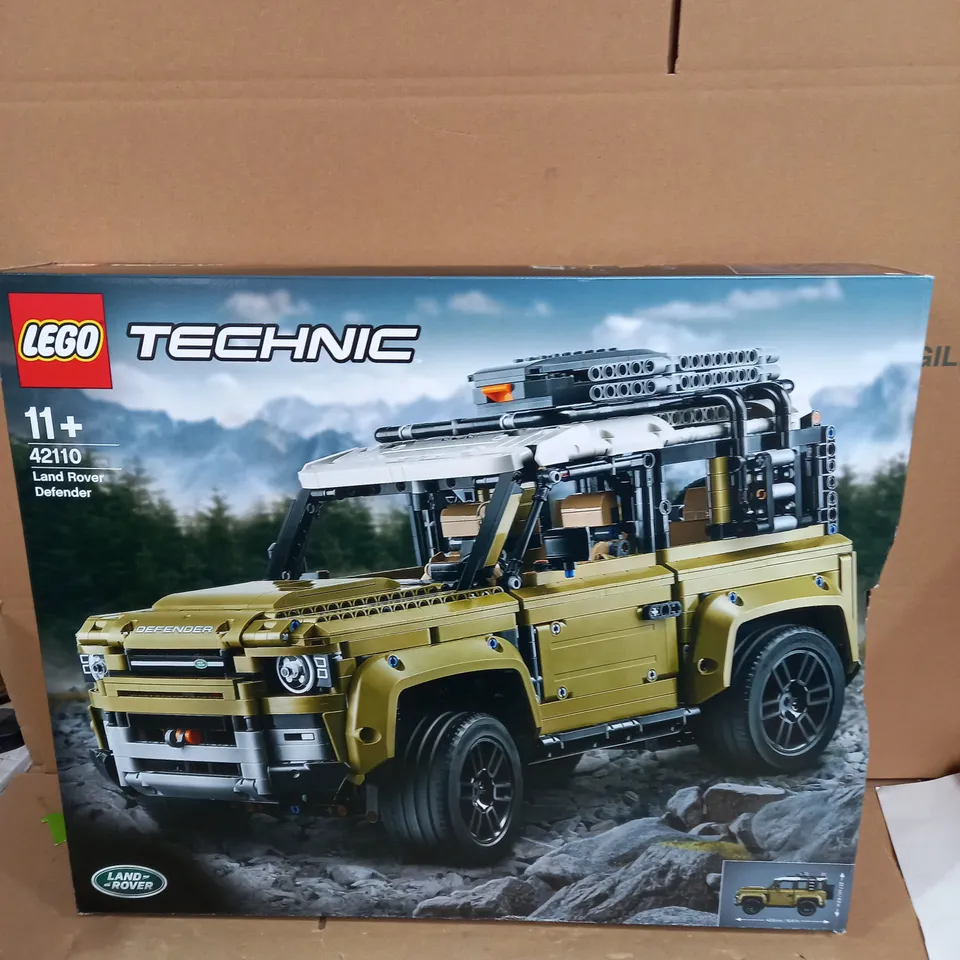 LEGO TECHNIC  LAND ROVER DEFENDER 11+ 42110 RRP £359.98