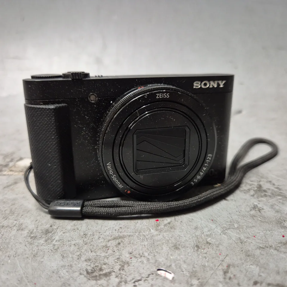 BOXED SONY DSC-HX90V CYBER-SHOT CAMERA