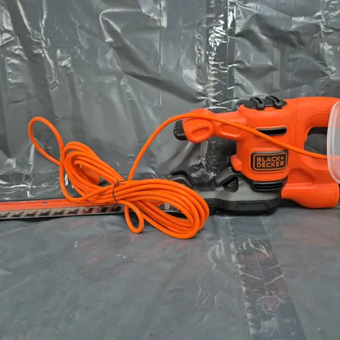 BLACK & DECKER 420W HEDGE TRIMMER 