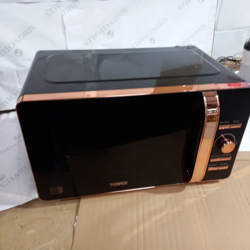 TOWER 800W DIGITAL MICROWAVE