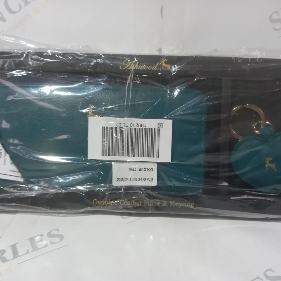 ASHWOOD GENUINE LEATHER PURSE & KEYRING IN TEAL