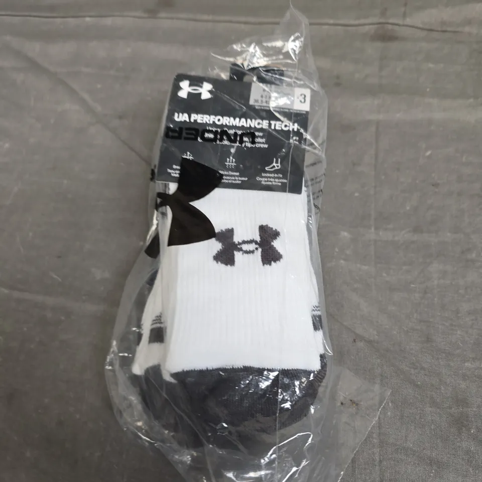 BAGGED UNDER ARMOUR CREW SOCKS - X3 - SIZE M 