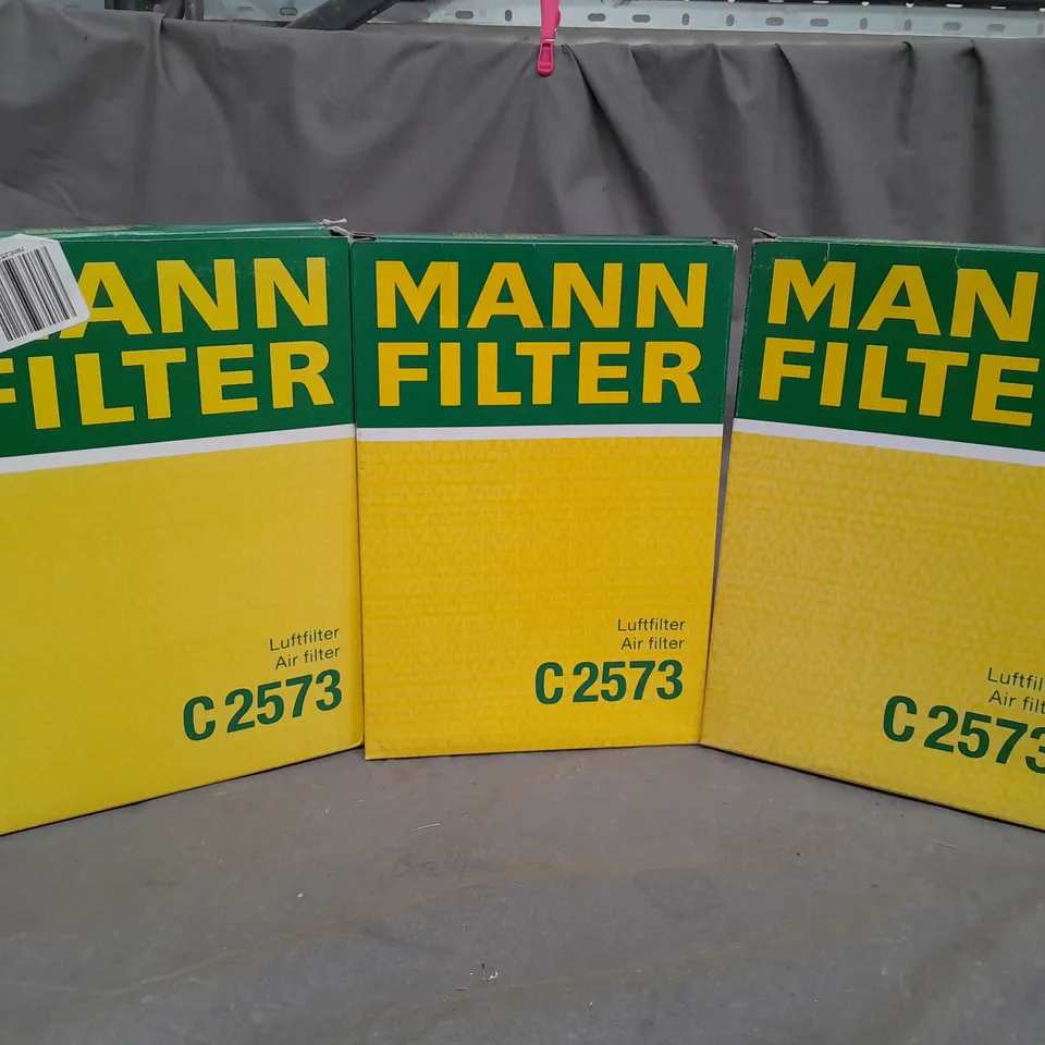 3 BOXED MANN FILTER C2573 AIR FILTER