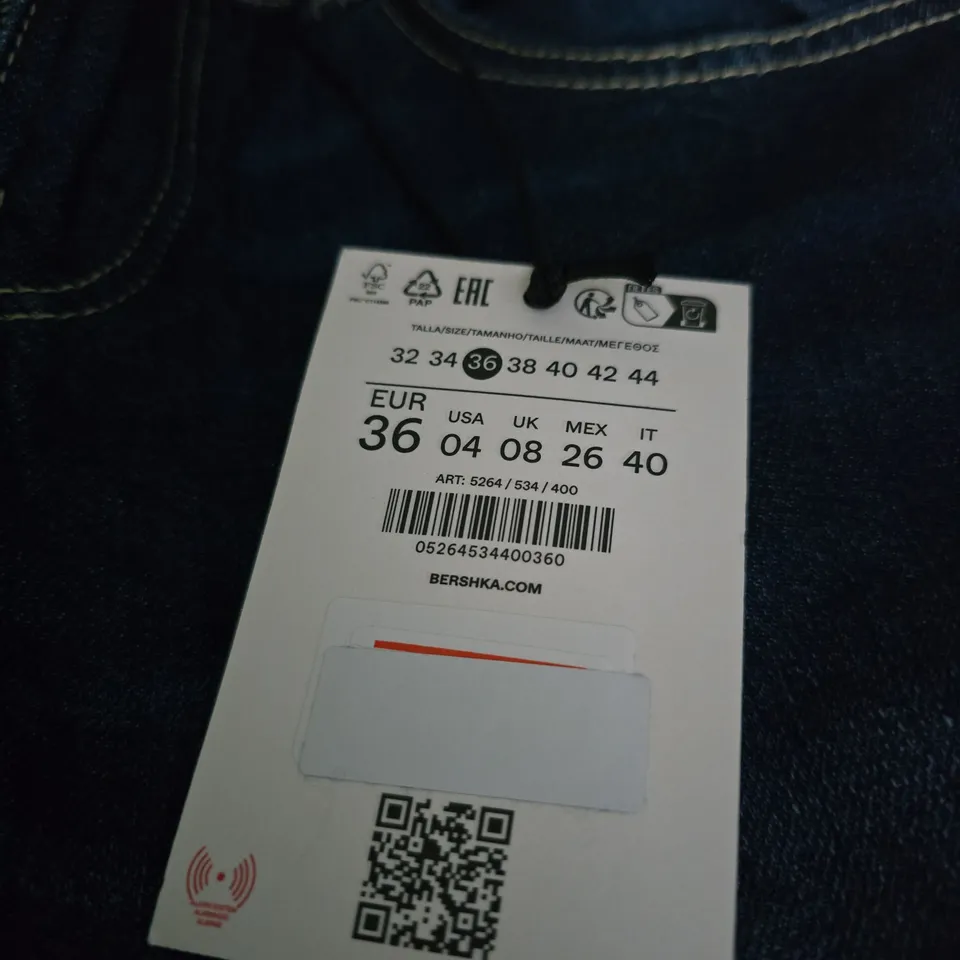 UK 8 BERSHKA WOMEN'S DENIM JEANS WITH STUDDED SIDE SEAMS – EUR 36