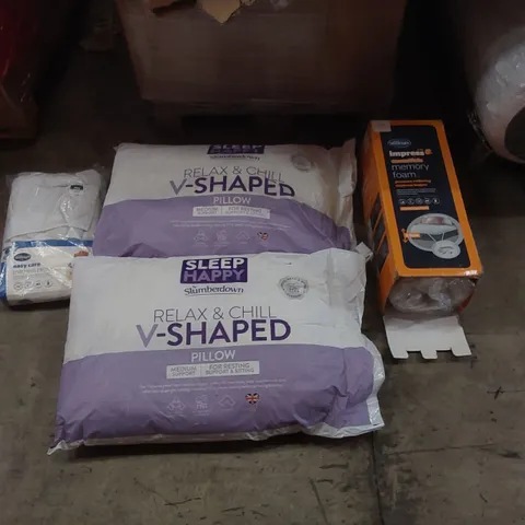PALLET CONTAINING A VERY LARGE QUANTITY OF ASSORTED PILLOWS AND RELATED BEDDING PRODUCTS ECT