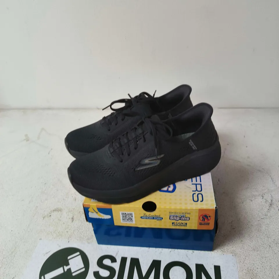 SKECHERS WOMEN'S MEMORY FOAM SHOES – BLACK, UK 10