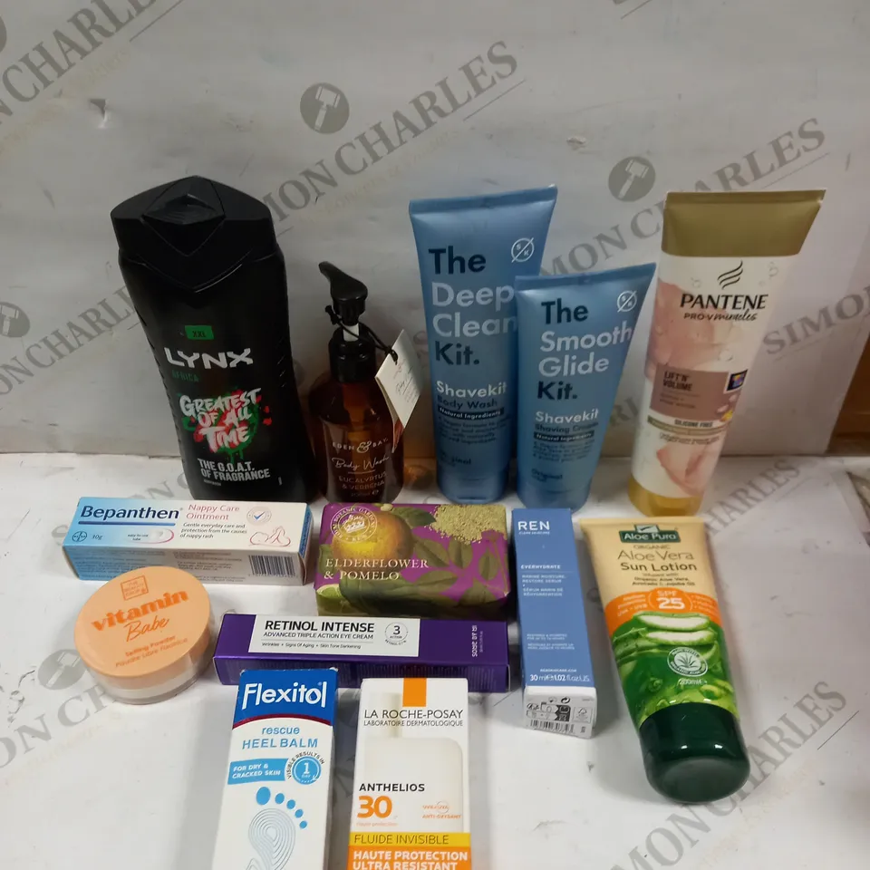 BOX OF APPROXIMATELY 20 ASSORTED HEALTH & BEAUTY PRODUCTS TO INCLUDE SHAVE KIT BODY WASH, RETINOL INTENSE EYE CREAM, BEPANTHEN NAPPY CARE OINTMENT ETC