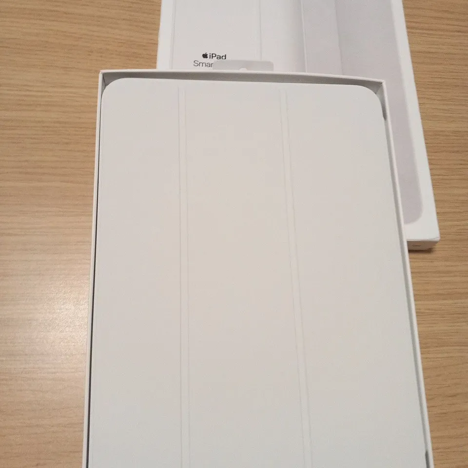 BOXED APPLE SMART FOLIO 10TH GENERATION