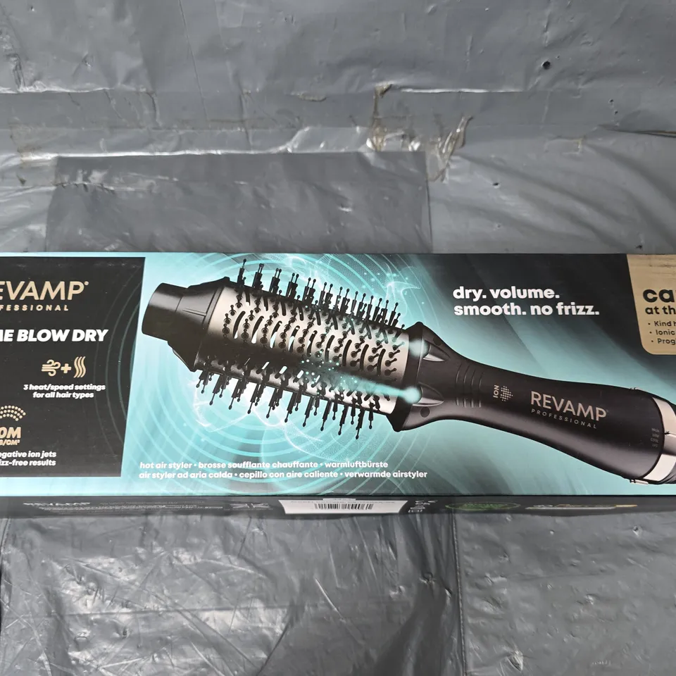 BOXED REVAMP PROFESSIONAL PROGLOSS VOLUME BLOW DRY DR-1950AX-GB