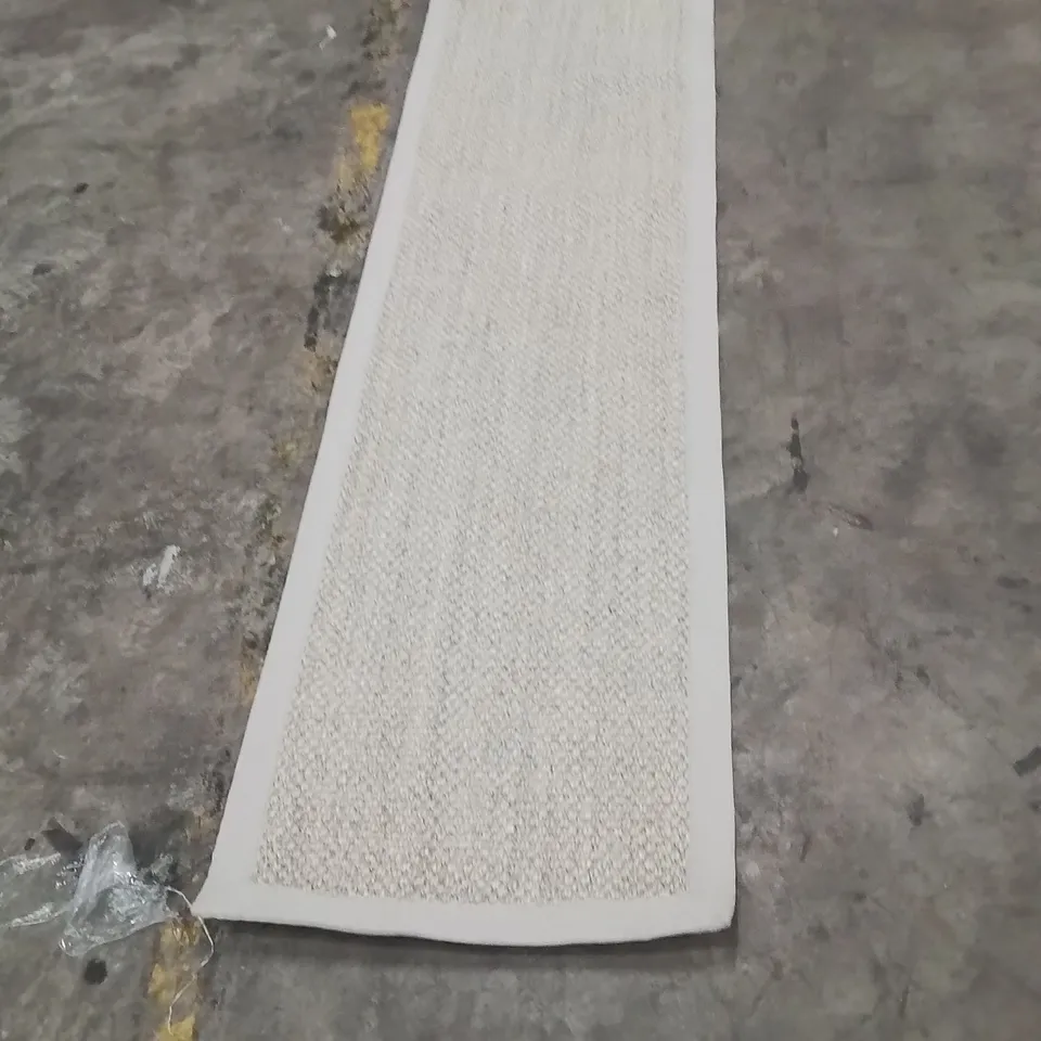QUALITY DESIGNER AREA RUG - APPROXIMATELY 220X60CM