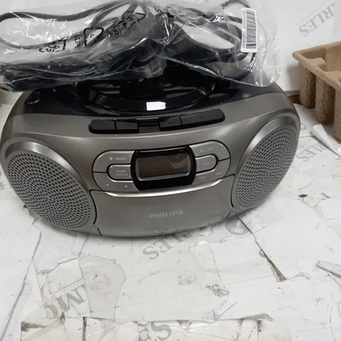 BOXED PHILIPS CD SOUND MACHINE