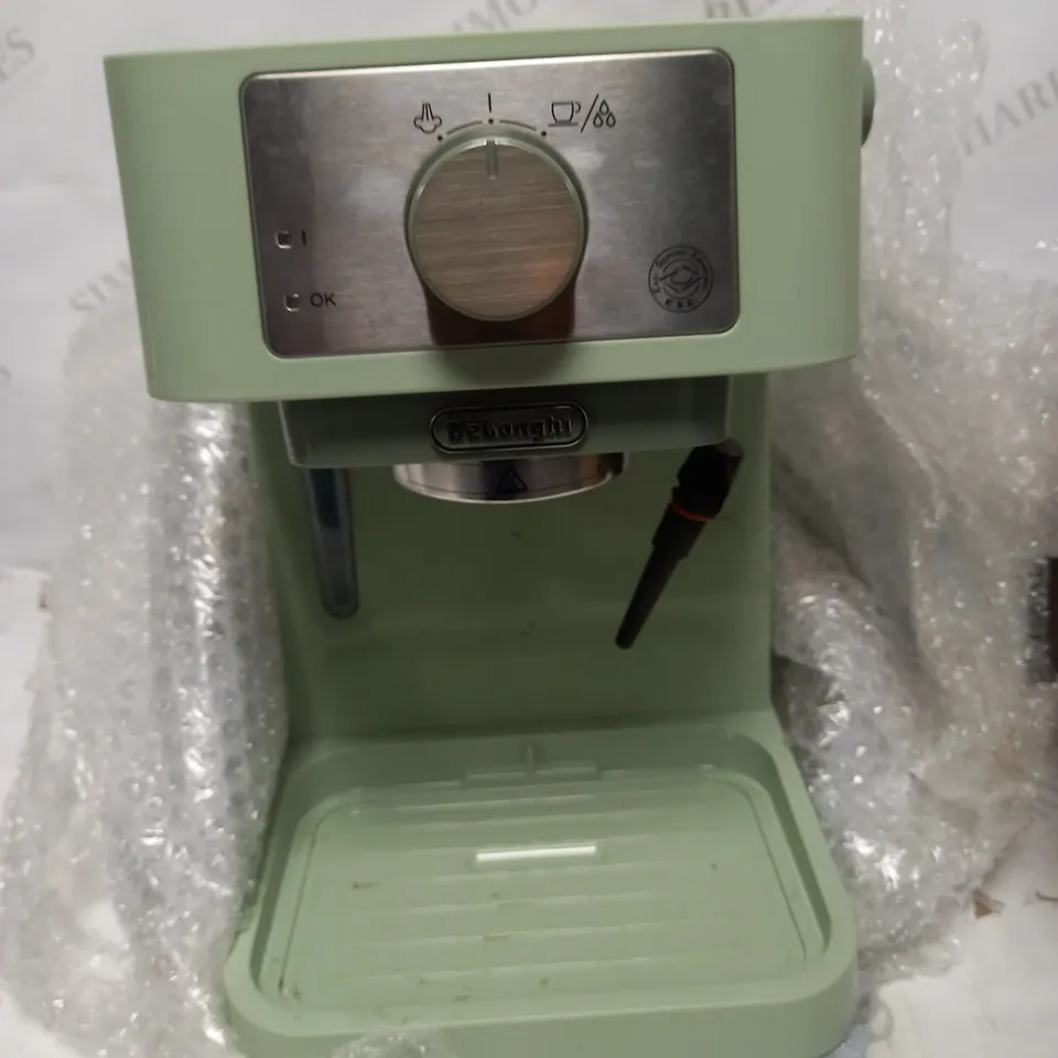DELONGHI ESPRESSO MACHINE 
