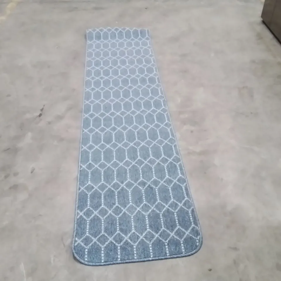 QUALITY DESIGNER AREA RUG - APPROXIMATELY 230X60CM