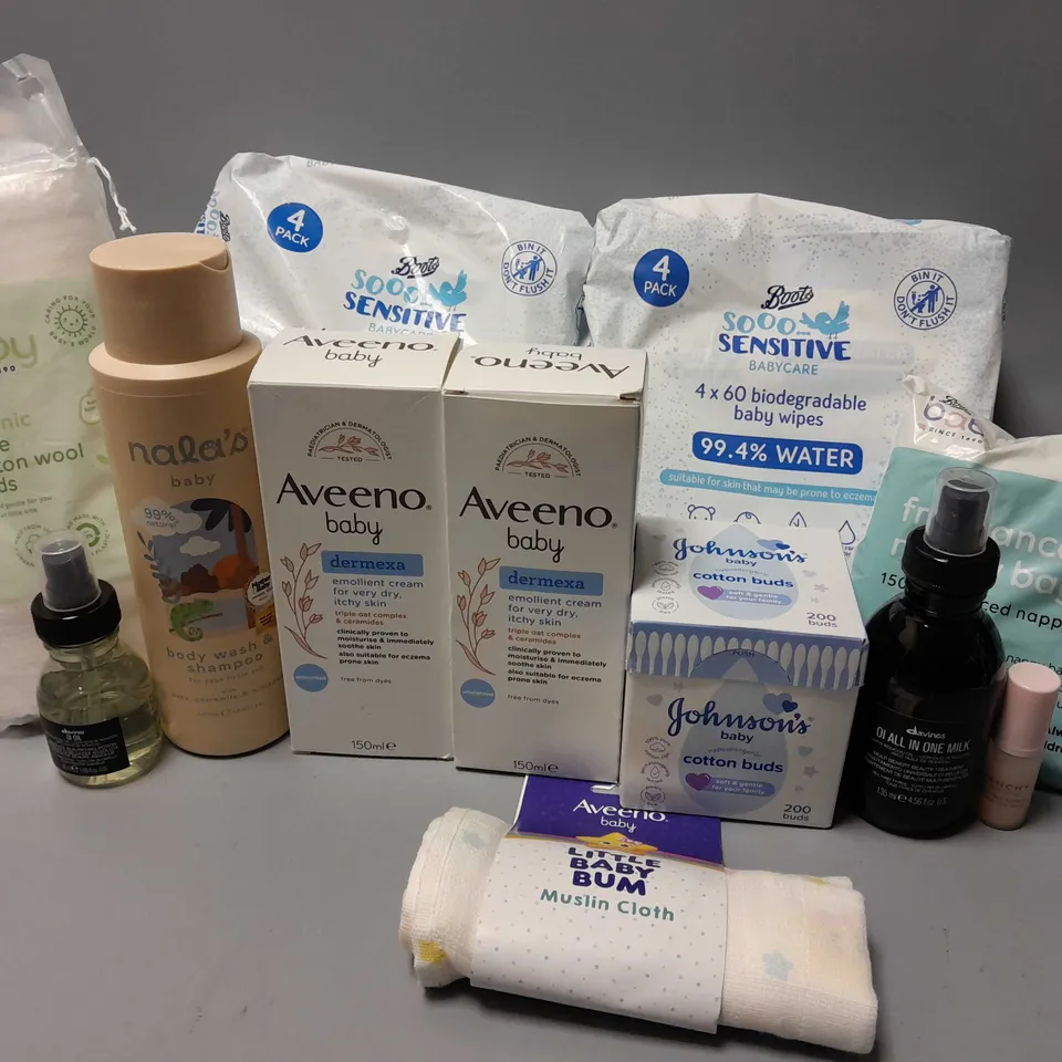 APPROXIMATELY 12 ASSORTED COSMETICS ITEMS TO INCLUDE AVEENO BABY DERMEXA (150ml), SOO SENSITIVE BABYCARE 4 x 60 BIODEGRADABLE BABY WIPES, NALA'S BODY WASH & SHAMPOO (400ml), ETC