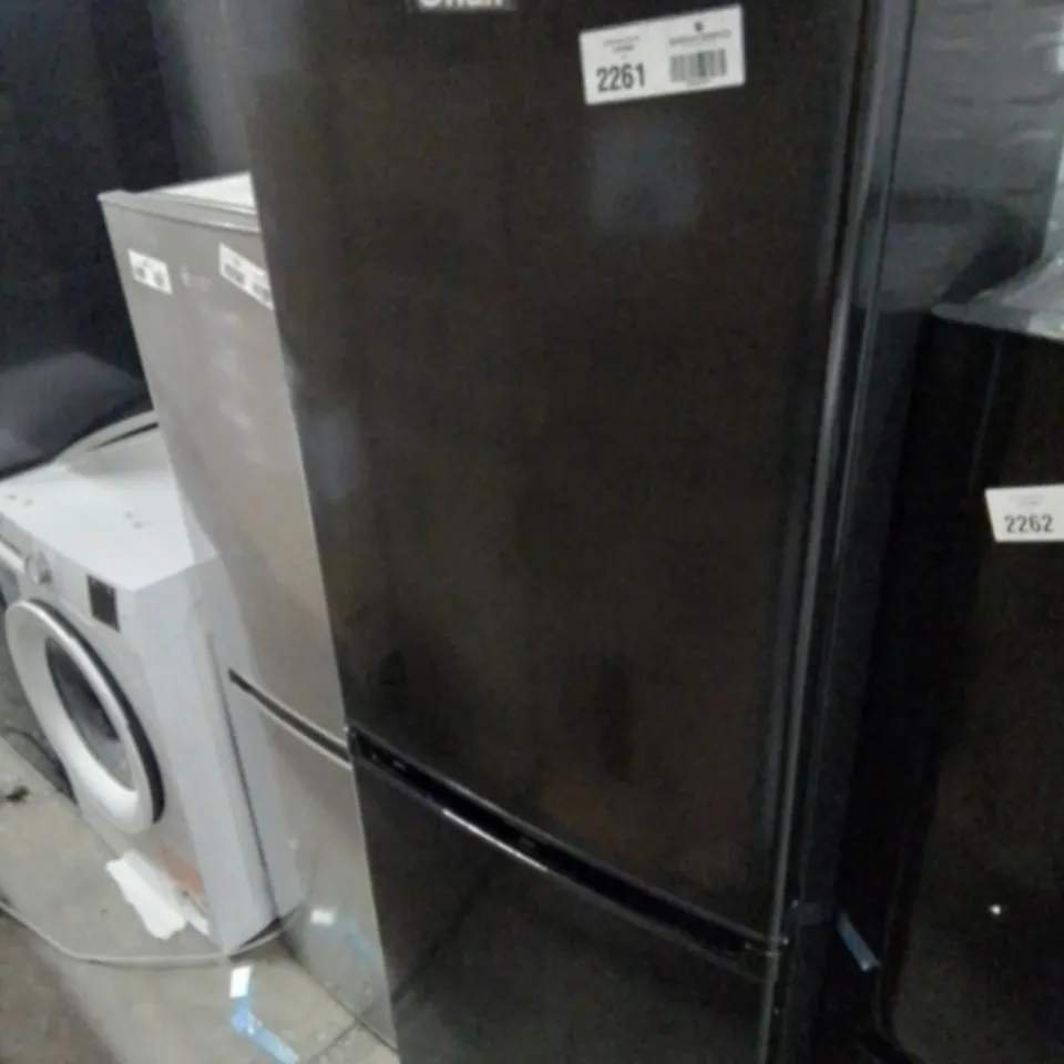 SWAN 50/50 FRIDGE FREEZER IN BLACK