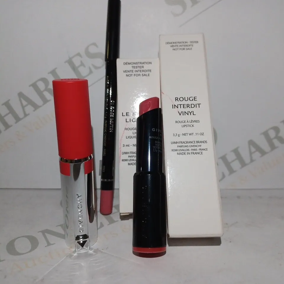 BOX OF APPROX 10 ASSORTED GIVENCHY TESTER PRODUCTS TO INCLUDE LIP LINER #ROSE MUTIN, LIPSTICK #ROSE TENTATEUR, LIQUIDE LIPSTICK #ORANGE PLUMETIS, ETC 