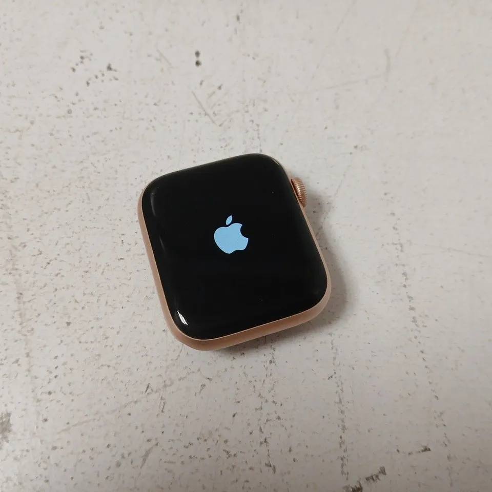 APPLE WATCH SERIES 6 44MM ALUMINIUM GOLD