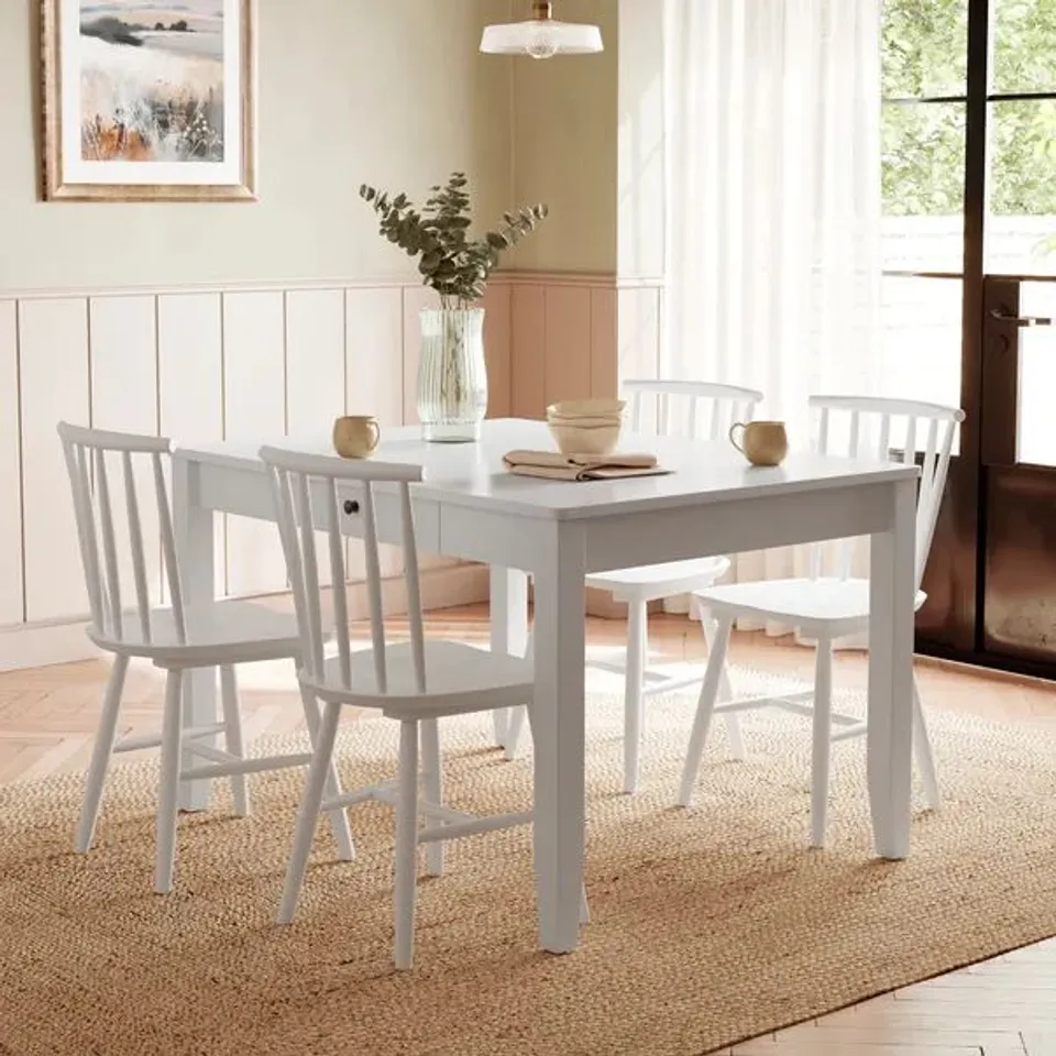 BOXED LYNTON COMPACT RECTANGULAR 4 SEATER DINING TABLE - WHITE (1 BOX)