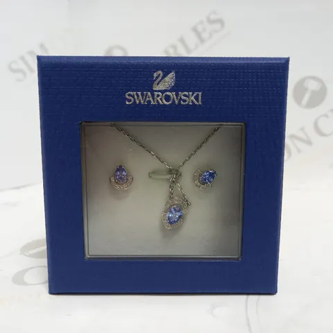 SWAROVSKI EARRING AND NECKLACE SET