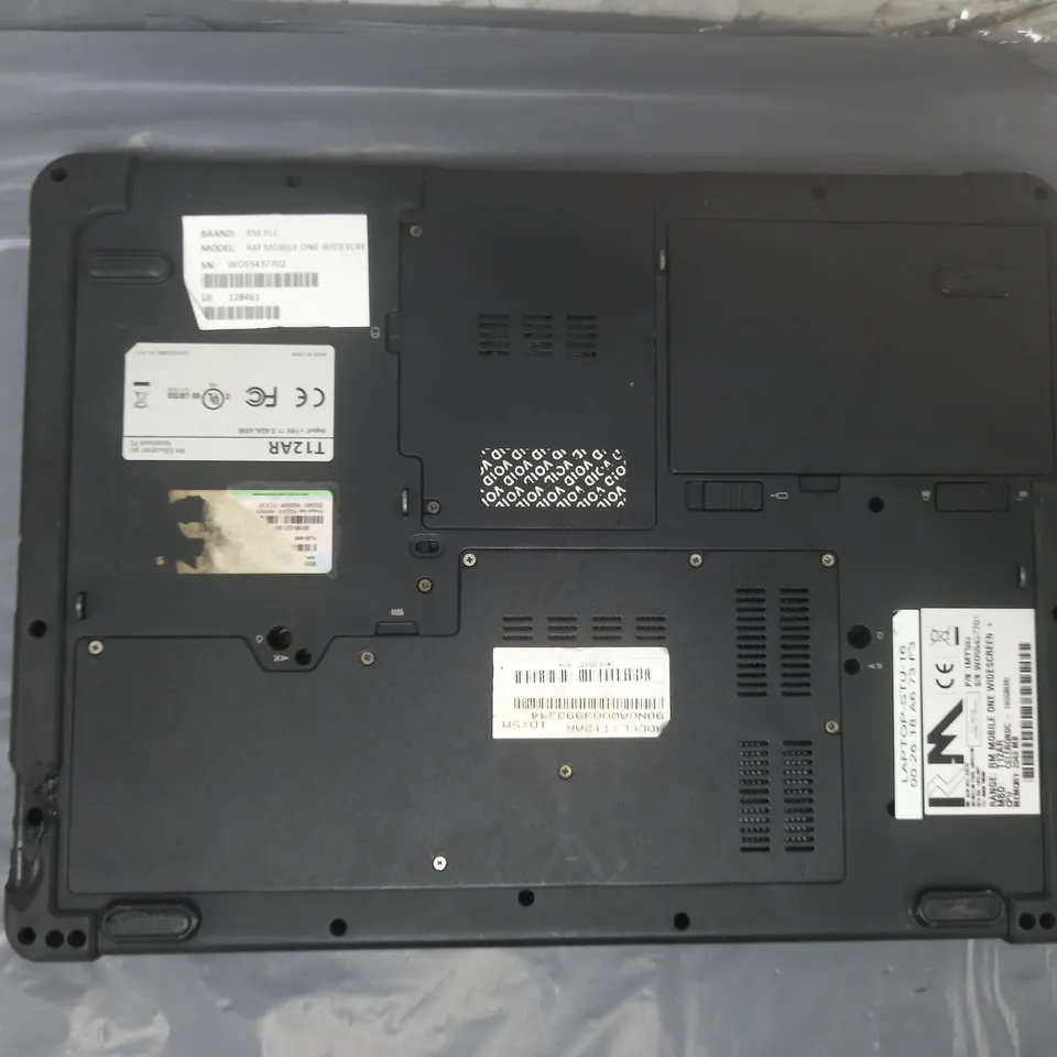 RM MOBILE ONE 15 INCH CELERON DUAL-CORE T3000 1.80GHZ