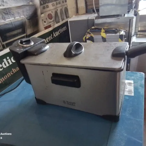 RUSSELL HOBBS STAINLESS STEEL MINI SINGLE NET OIL FRYER