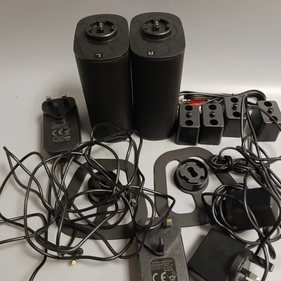 BOXED UNBRANDED PAIR OF SPEAKERS IN BLACK INCLUDES STANDS AND WALL MOUNTS