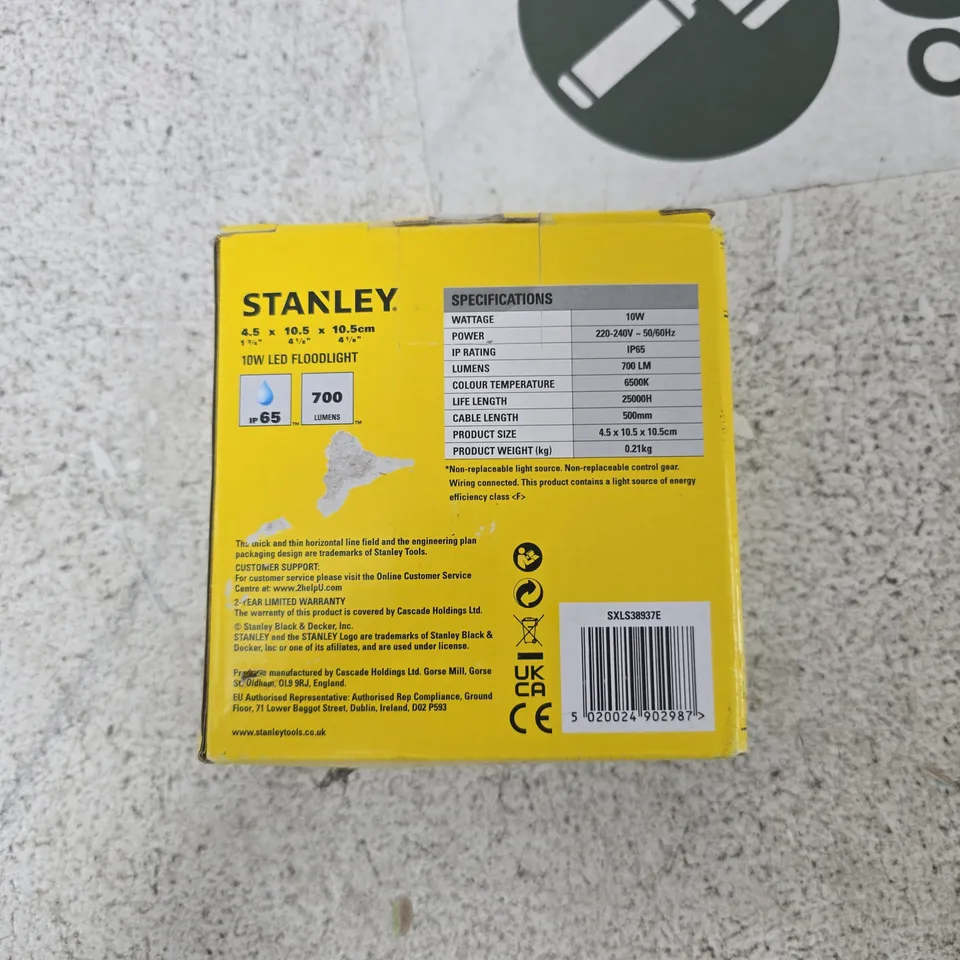 STANLEY 10W LED FLOODLIGHT – OUTDOOR LIGHTING (BOXED)