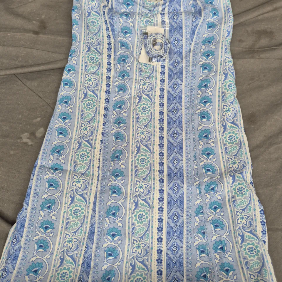 HOLLISTER PETITE SKIRT - BLUE - SIZE SMALL