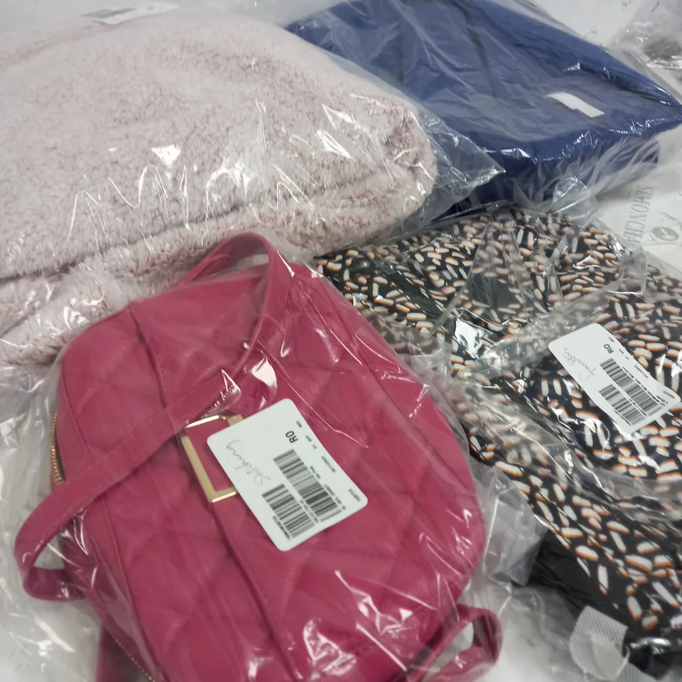 BOX OF APPROXIMATELY 10 CLOTHING ITEMS TO INCLUDE HAND BAG, JACKET, TOP ETC