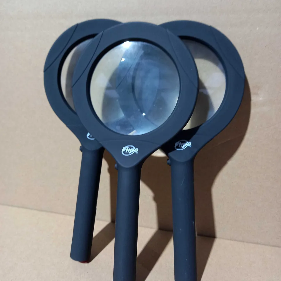 FLIPO SET OF 3 JUMBO COB LED MAGNIFIIERS BLACK