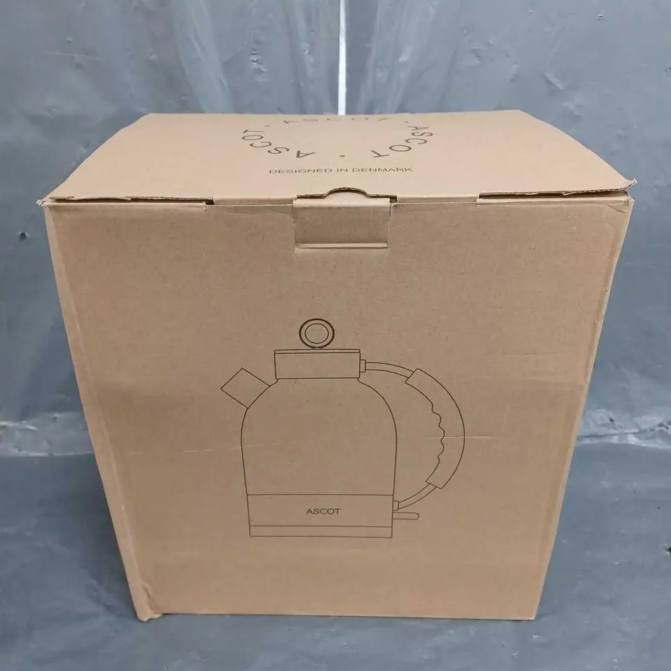 BOXED ASCOT LIGHT GREY KETTLE WITH GLASS SIDES