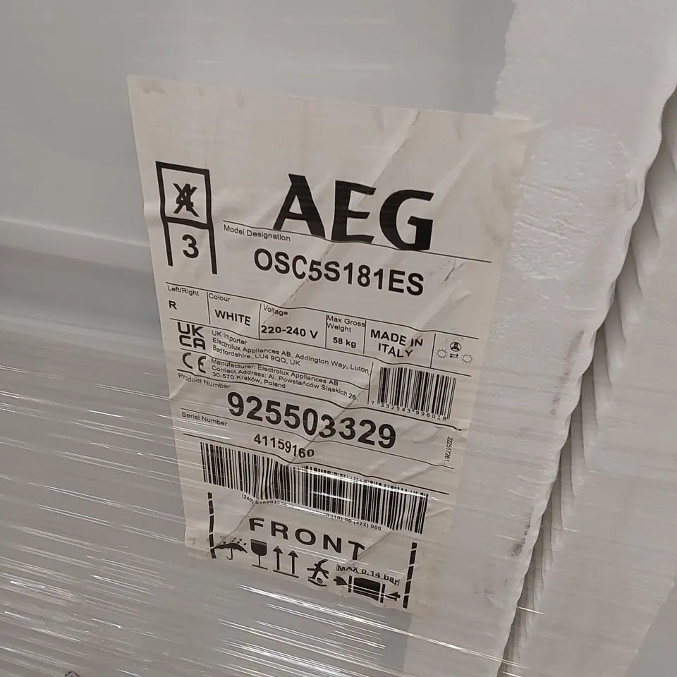 AEG OSC5S181ES LOW FROST INTEGRATED FRIDGE FREEZER, SLIDING HINGE, 70/30 RRP £500