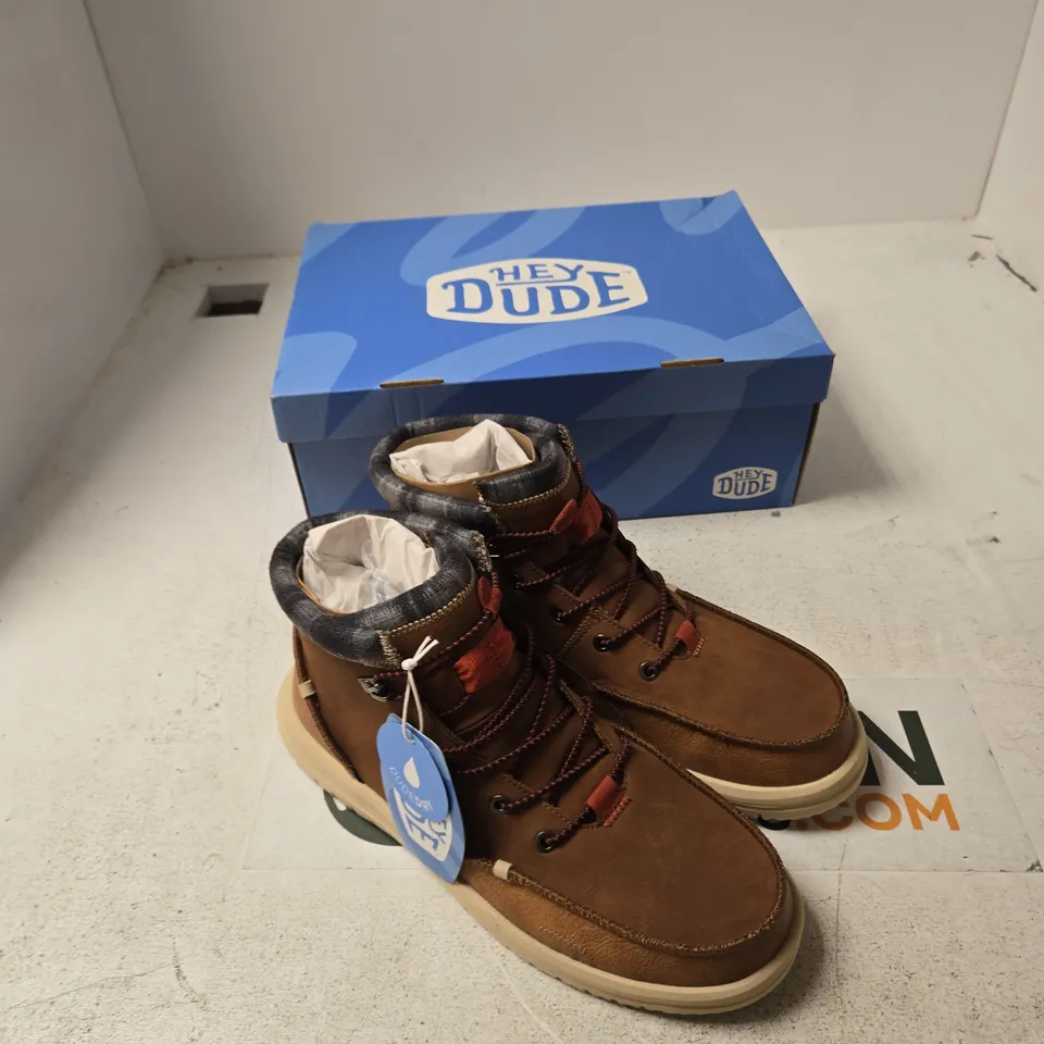 HEY DUDE BRADLEY CLASSIC COGNAC BOOTS – MEN'S LEATHER ANKLE BOOTS UK 10