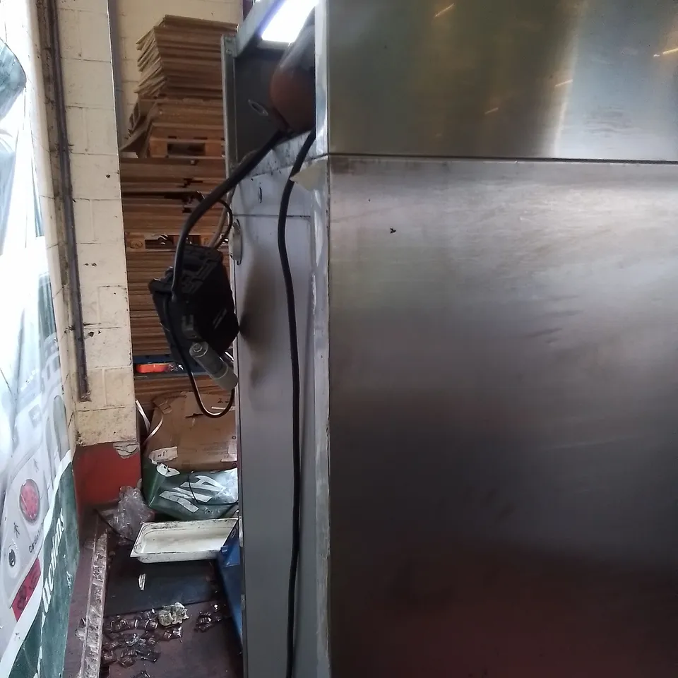 COMMERCIAL TALL SINGLE DOOR FRIDGE