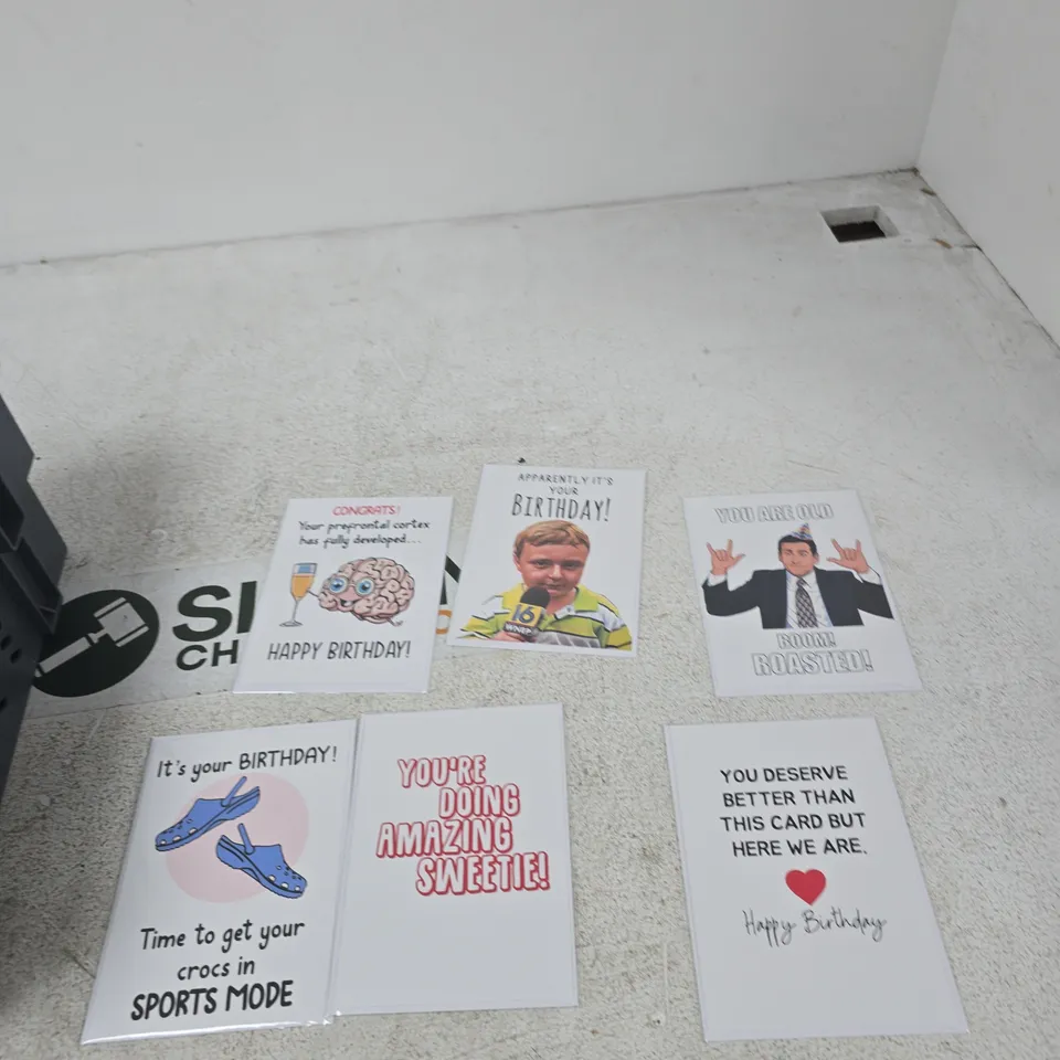 TOTE OF APPROXIMATELY 12 ASSORTED ITEMS TO INCLUDE: ASSORTED BIRTHDAY CARDS 