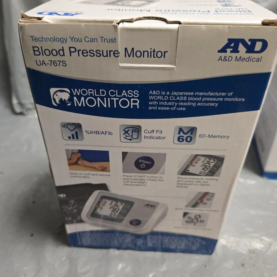 A&D MEDICAL BLOOD PRESSURE MONITOR UA-767S