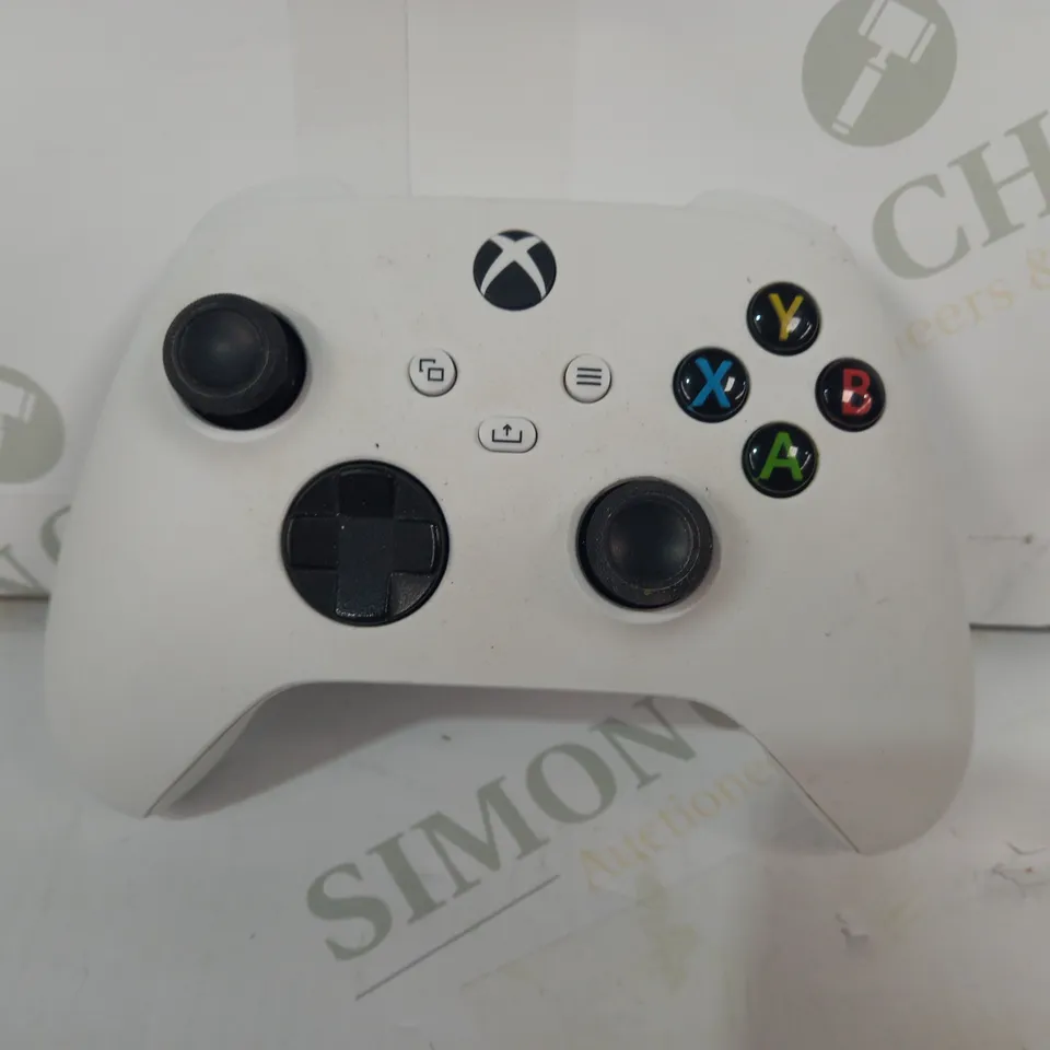 MICROSOFT 1914 XBOX SERIES X/S WIRELESS CONTROLLER IN WHITE