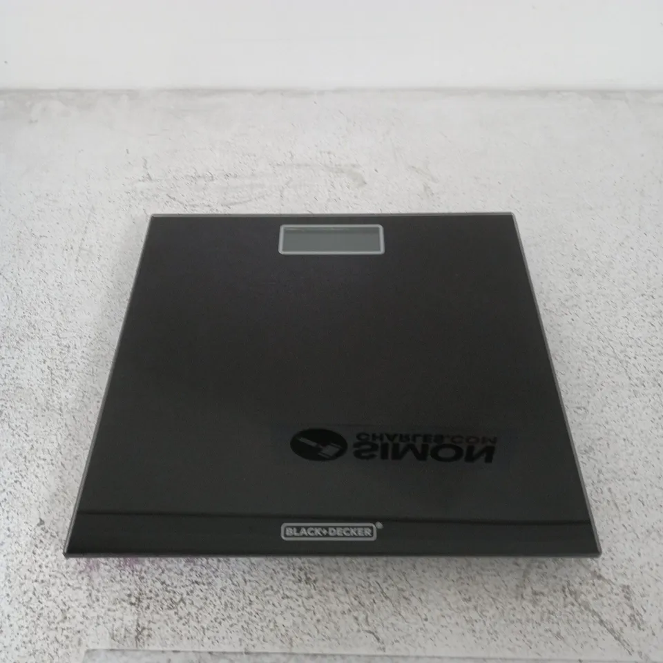 BLACK + DECKER DIGITAL SCALE