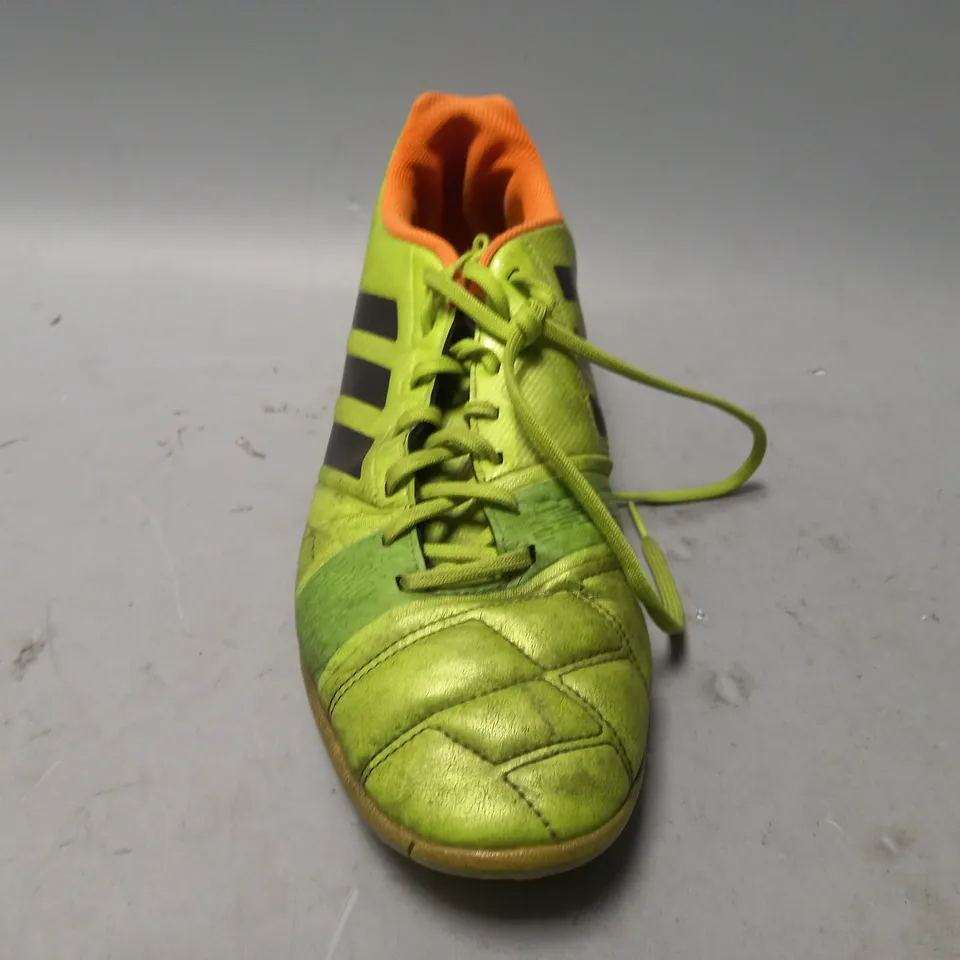 PAIR OF ADIDAS SHOES IN GREEN/ORANGE UK SIZE 11.5
