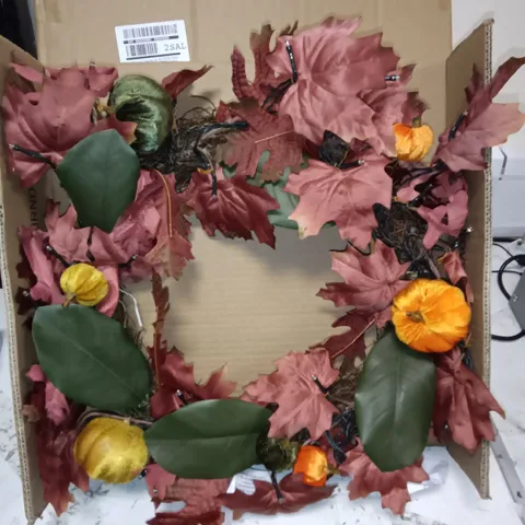 PRE-LIT AUTUMN WREATH WITH PINECONES