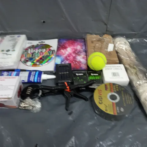 BOX OF ASSORTED HOUSEHOLD ITEMS TO NCLUDE CUTTINH WHEELS, MOULD REMOVER AND TABLET CASE
